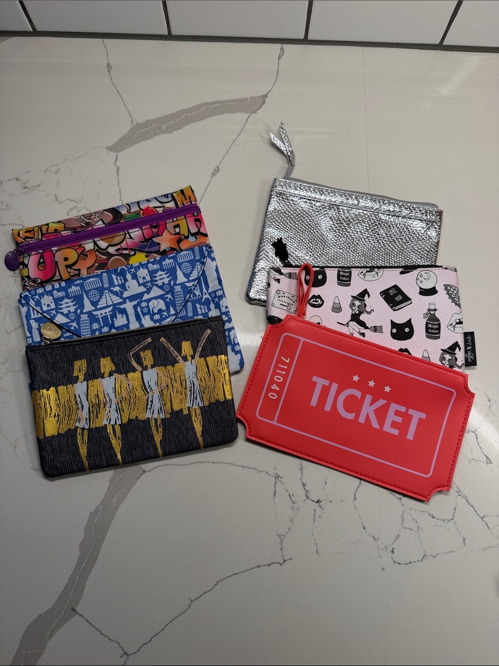 Lot of 6 IPSY 9x7 make up bags